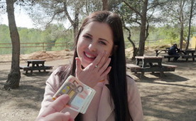 Outdoor Blowjob for Quick Money